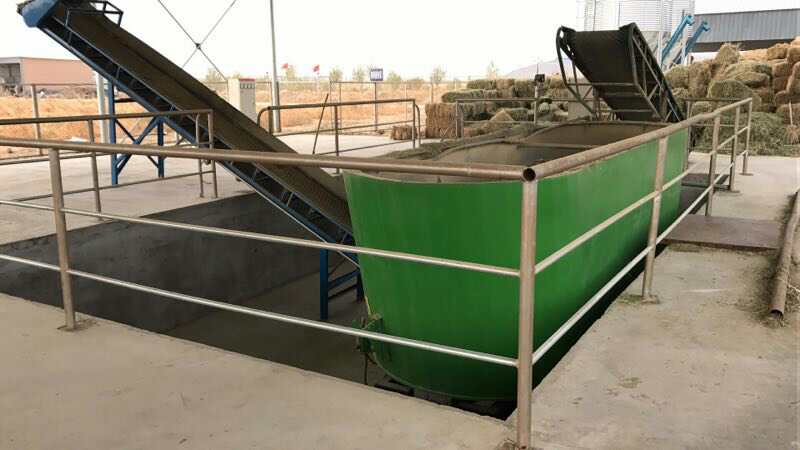 河南某公司購買(mǎi)固定式TMR攪拌機 河南某公司購買(mǎi)固定式TMR攪拌機