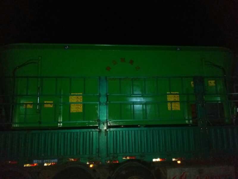 河南某公司購買(mǎi)固定式TMR攪拌機